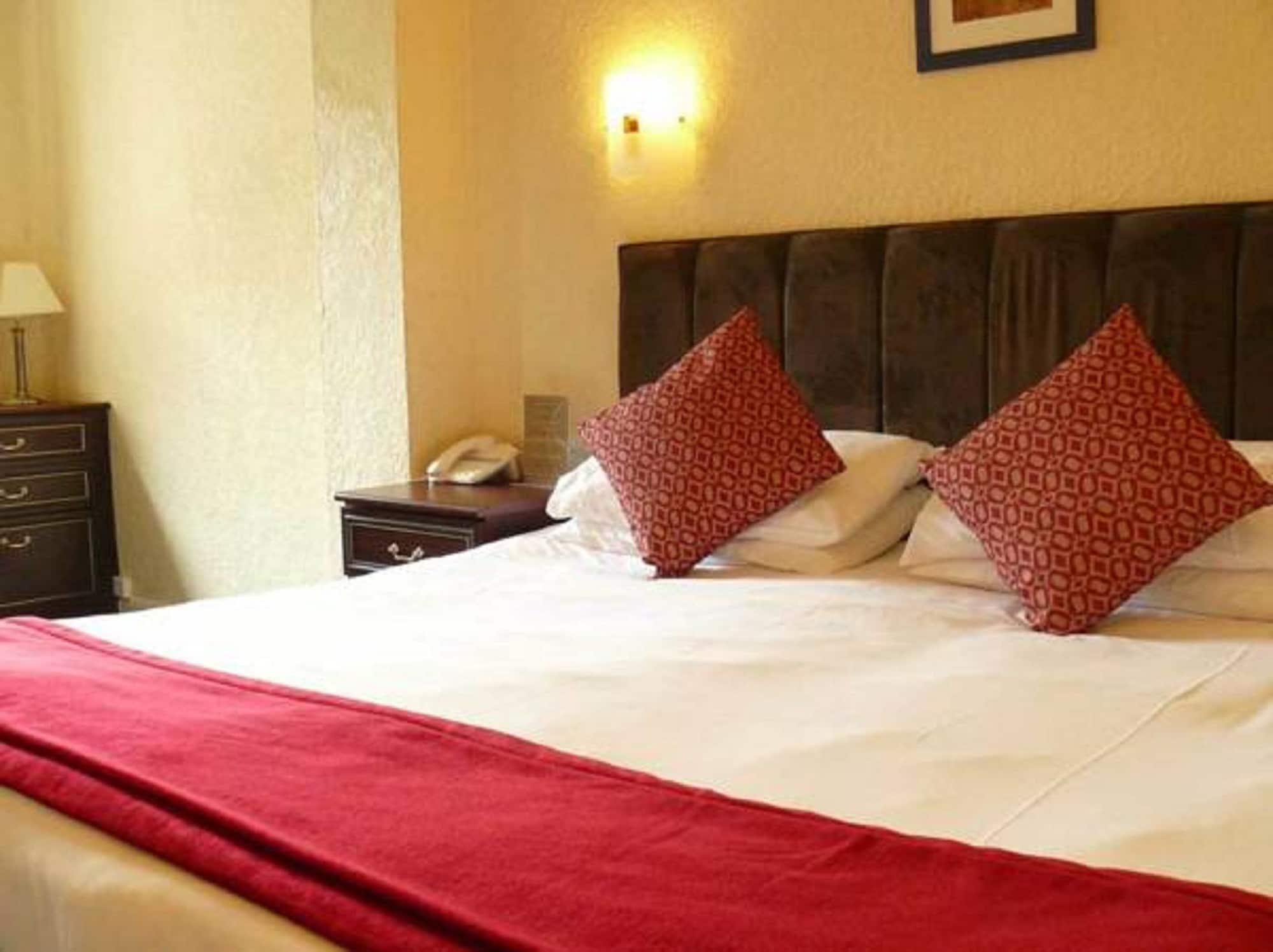 Springfield Hotel & Health Club Halkyn Extérieur photo