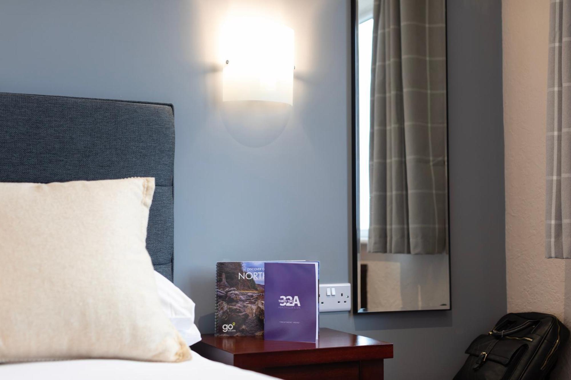 Springfield Hotel & Health Club Halkyn Extérieur photo